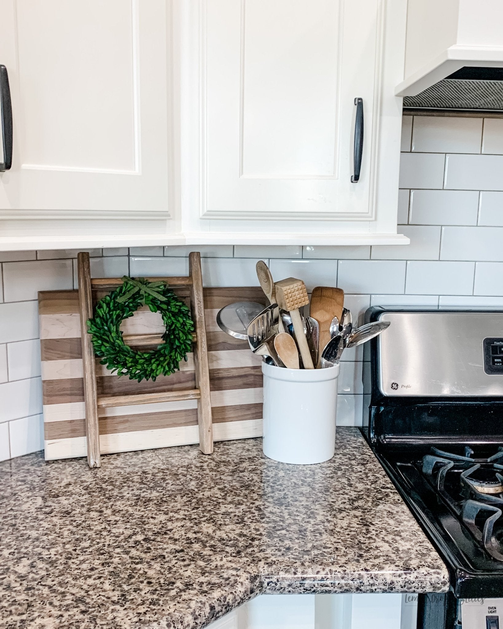 Rustic Farmhouse Countertop Paper Towel Holder